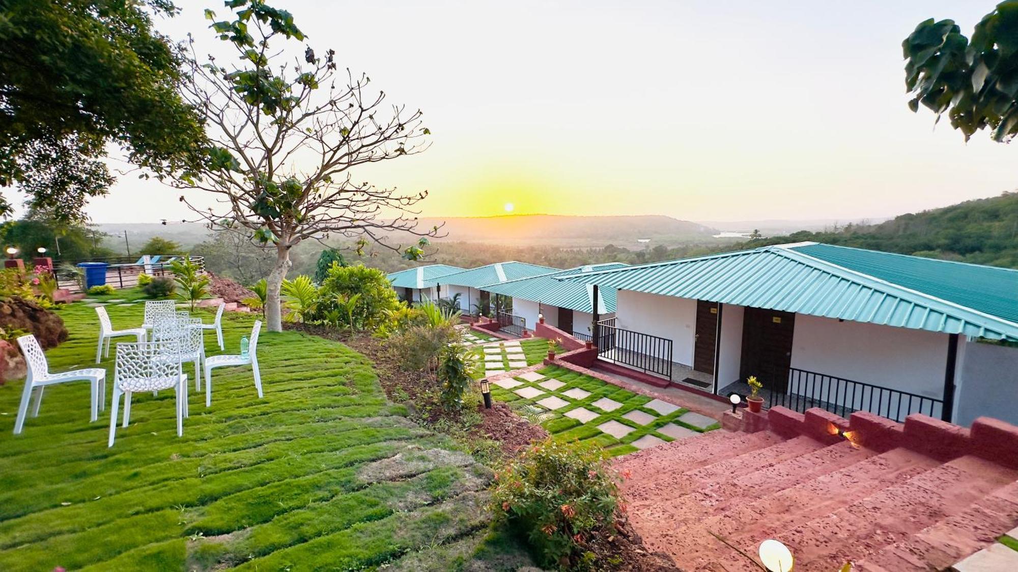 Xenious Cashew Leaf Eco Resort, Goa Arambol Exterior photo