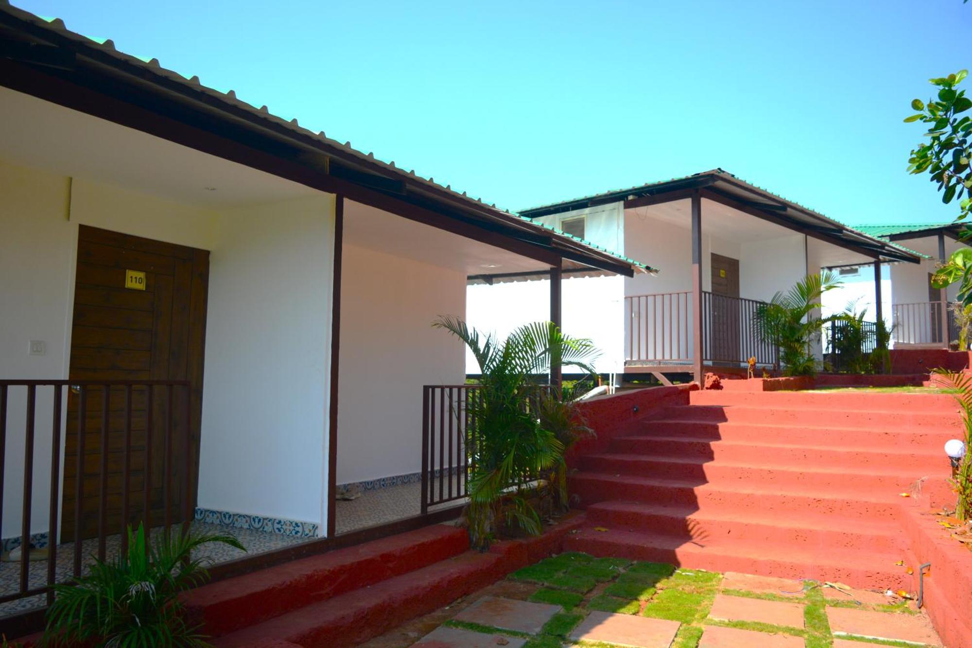 Xenious Cashew Leaf Eco Resort, Goa Arambol Exterior photo