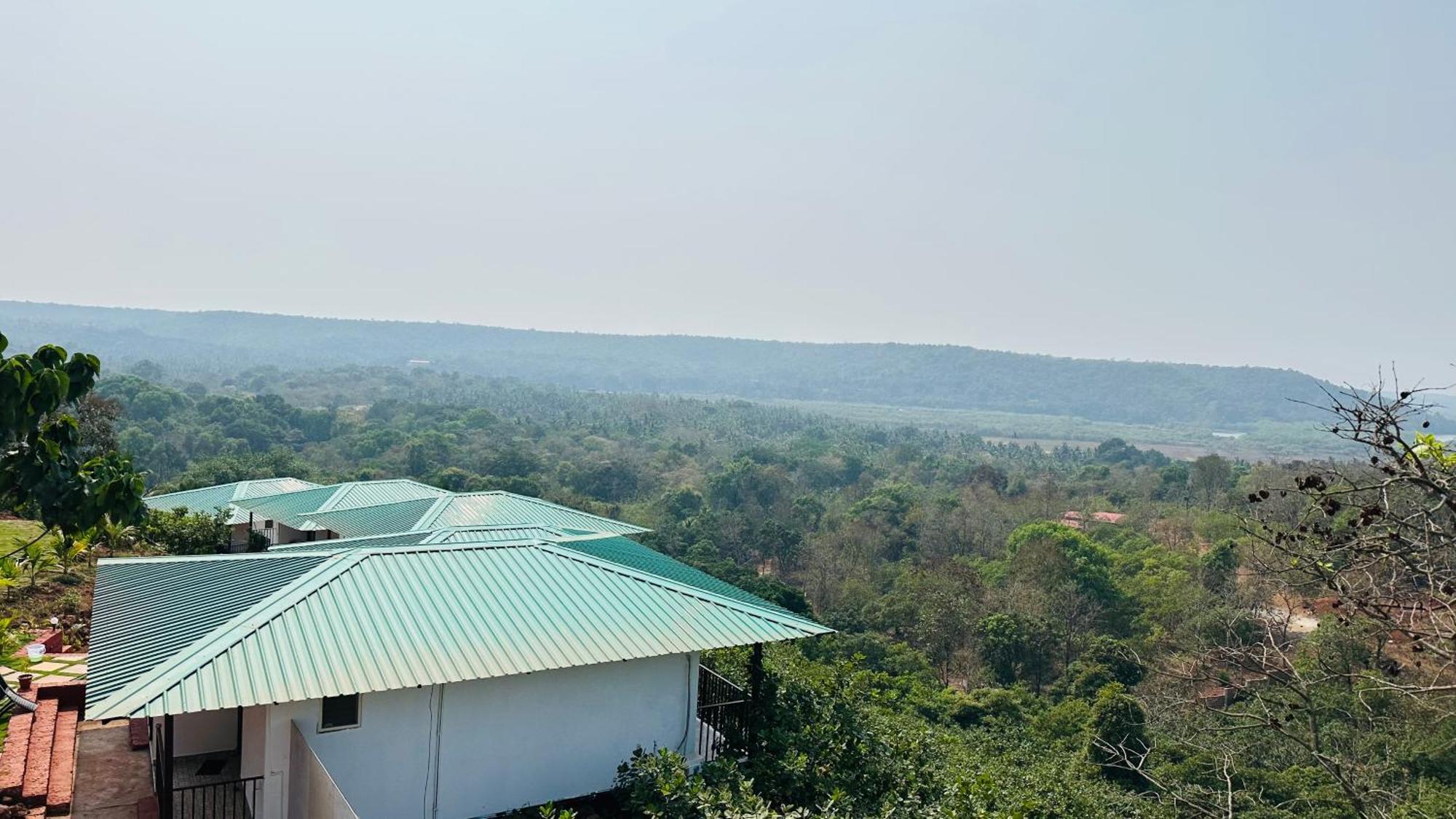 Xenious Cashew Leaf Eco Resort, Goa Arambol Exterior photo