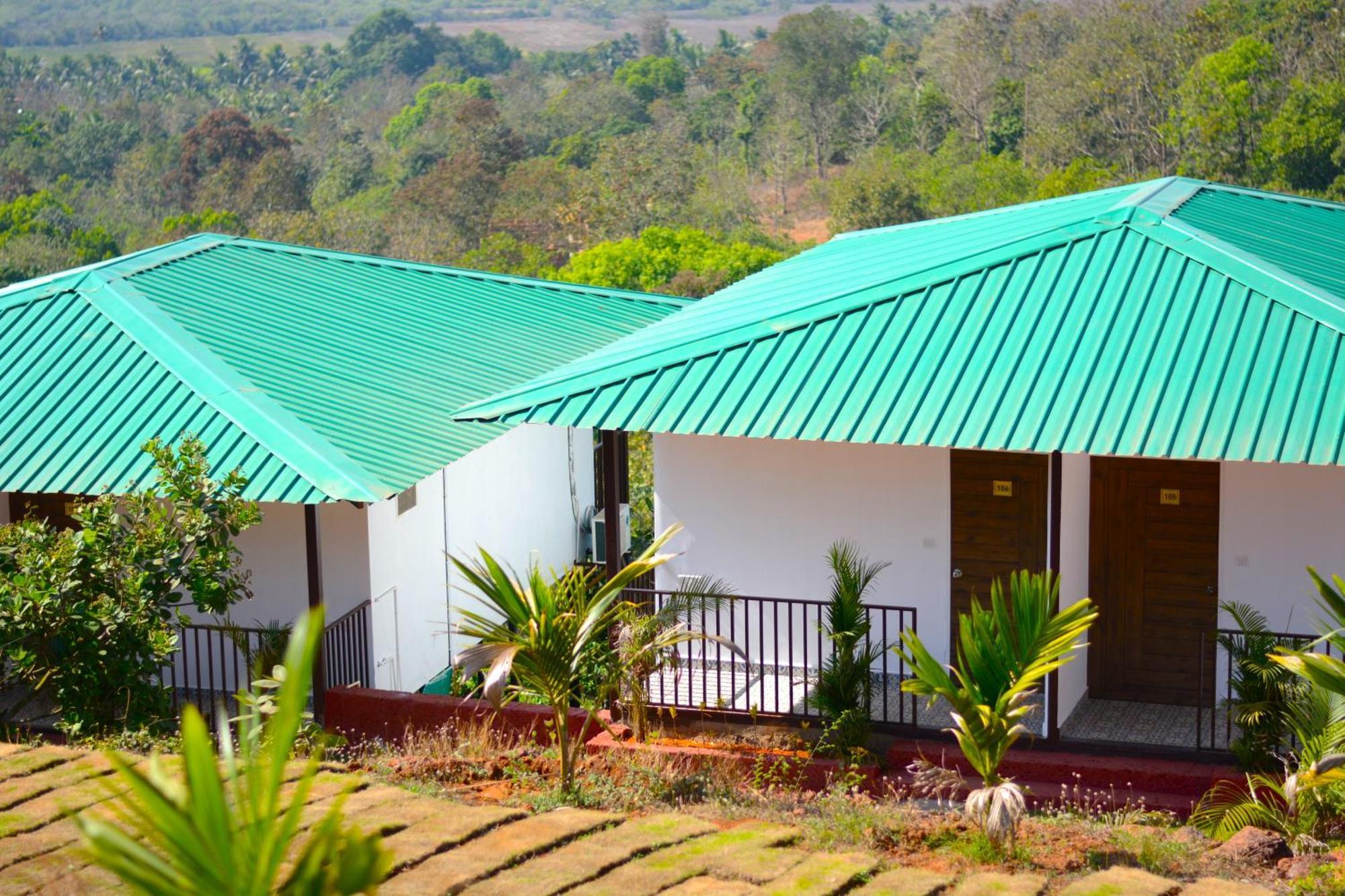 Xenious Cashew Leaf Eco Resort, Goa Arambol Exterior photo